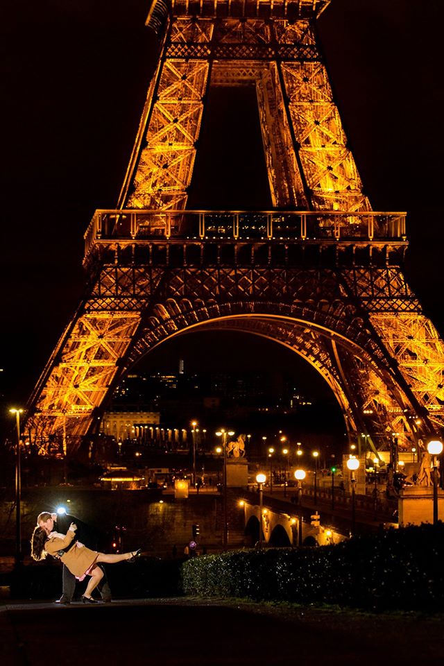 Paris Engagement Photographer